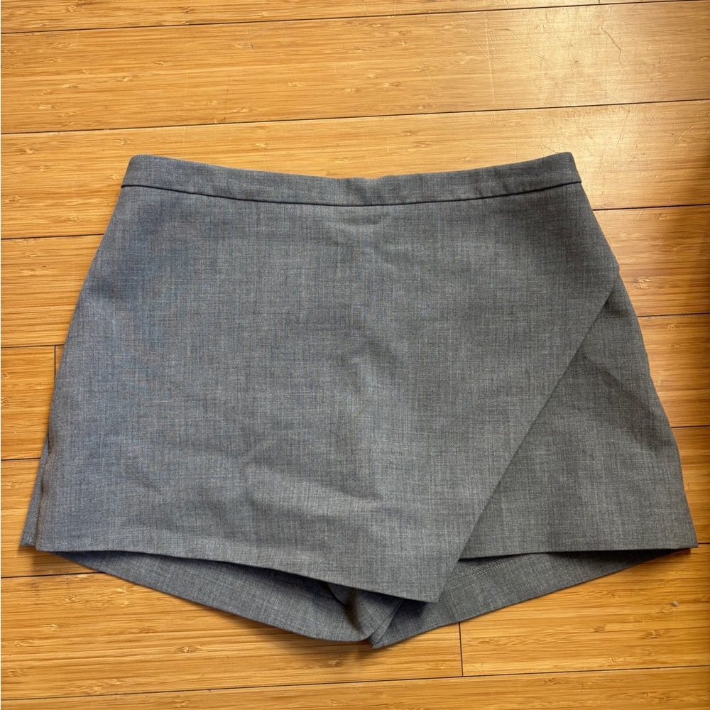 Aritzia grey skort BABATON